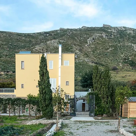 Holiday home 3 Bedroom Stunning In *