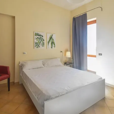 Holiday home 3 Bedroom Stunning In Mondragone