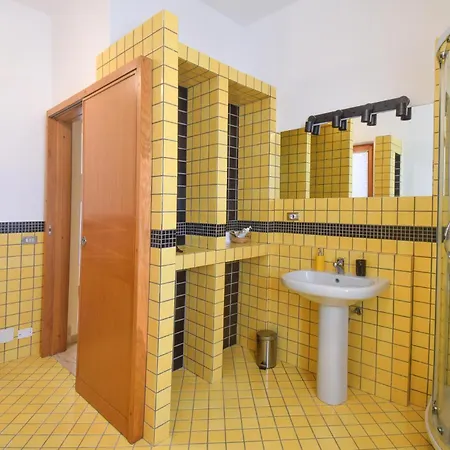 3 Bedroom Stunning In *