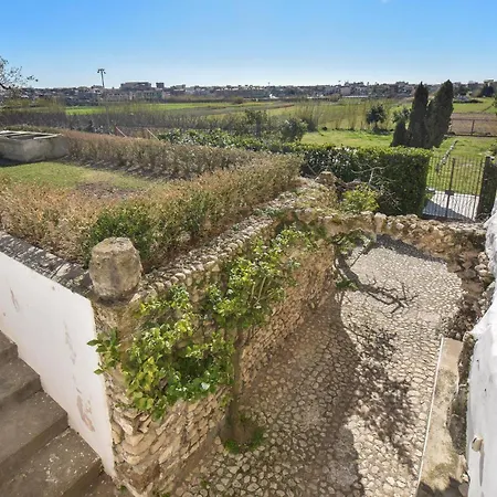 Holiday home 3 Bedroom Stunning In Mondragone